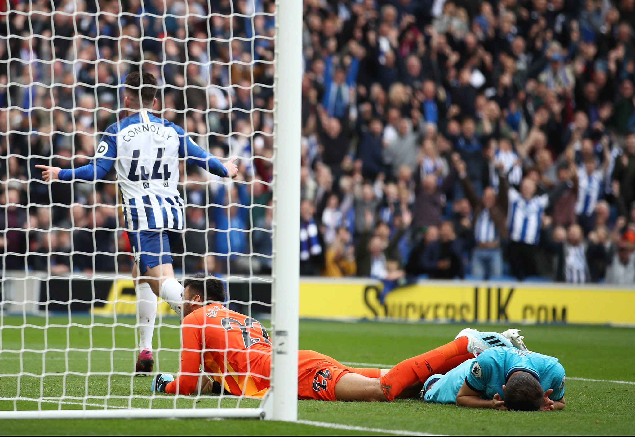 露出较多问 露出较多问